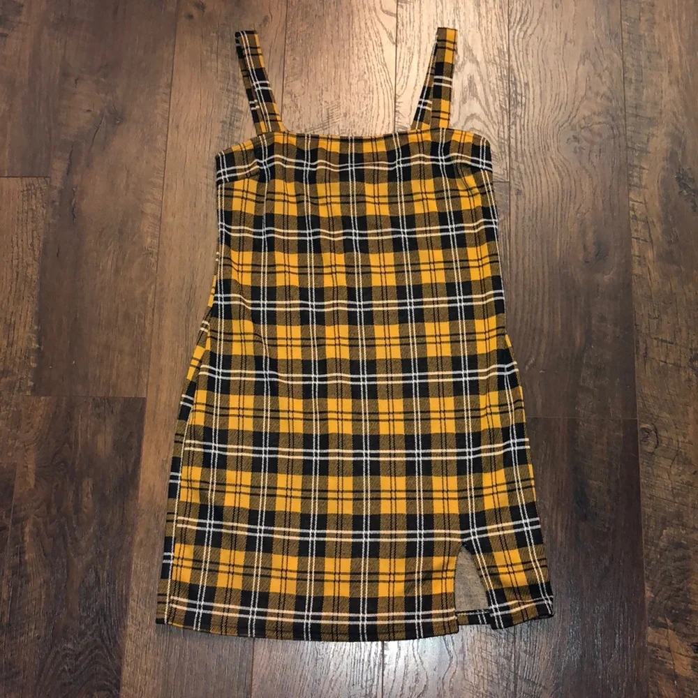 Forever 21 Plad orangeish/yellowish black dress, with some white - Picture 1 of 2
